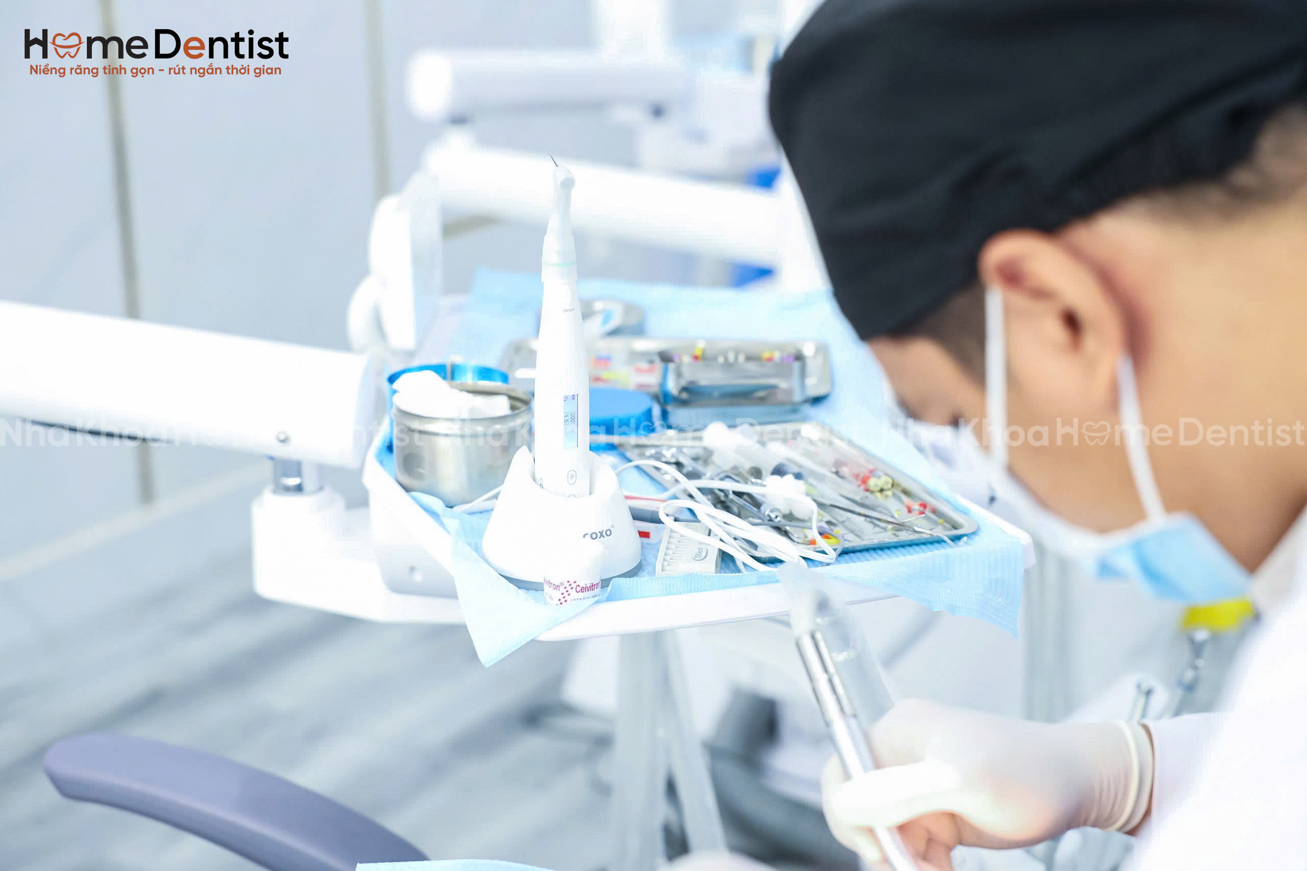 Cạo vôi răng nhẹ nhàng tại Home Dentist